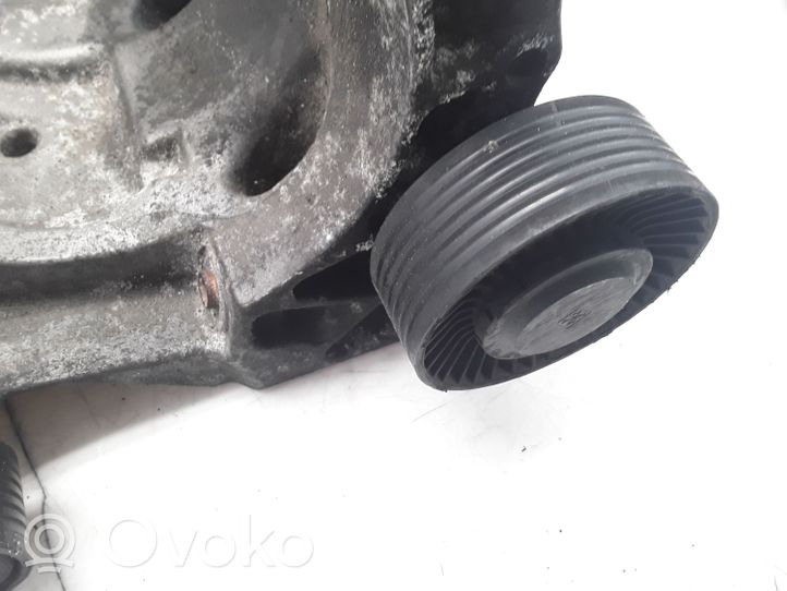 BMW 1 E81 E87 Support de générateur / alternateur 13992010