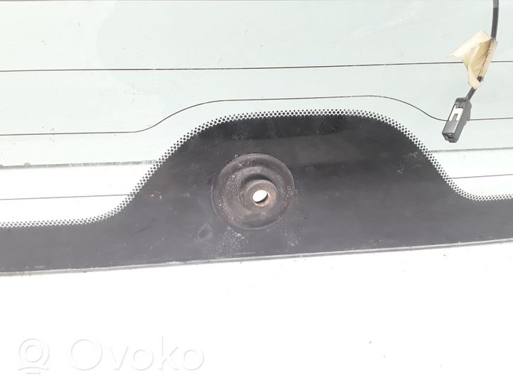 Toyota RAV 4 (XA20) Заднее стекло 43R005834