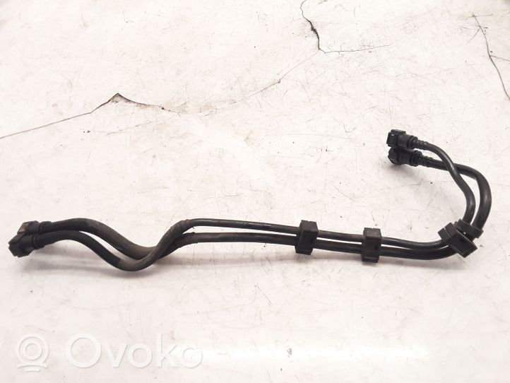 Peugeot 406 Tuyau d'alimentation conduite de carburant 