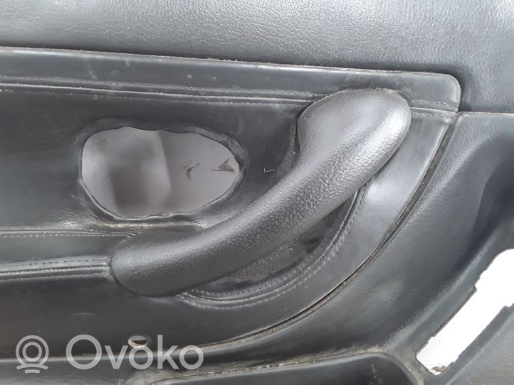 Peugeot 406 Etuoven verhoilu 