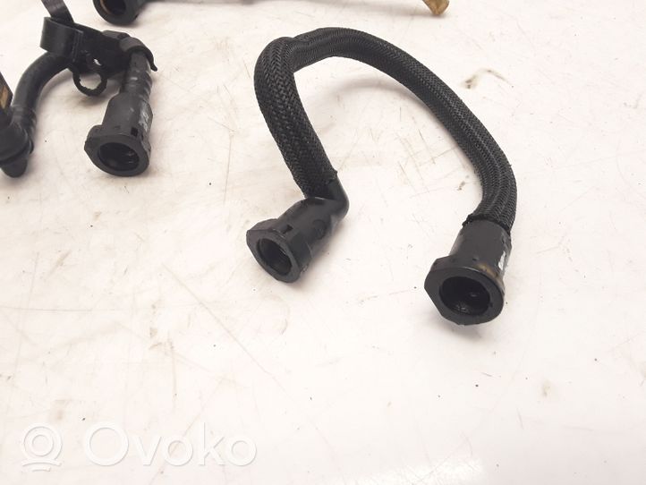 Peugeot 406 Tuyau d'alimentation conduite de carburant 