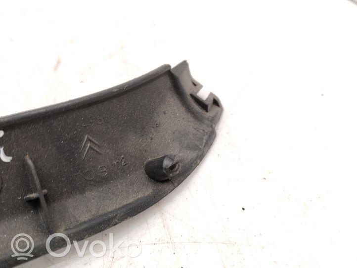 Citroen C5 Garniture panneau latérale du siège arrière 9641172377