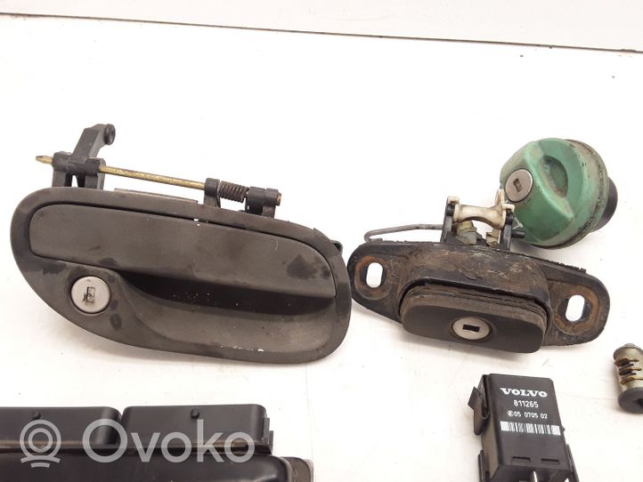 Volvo S40, V40 Engine ECU kit and lock set P30882606