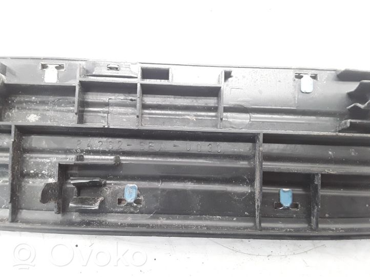 Honda Accord Takaoven kynnyksen suojalista 84262SEA0030