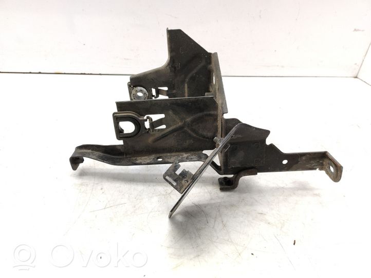 Audi A6 S6 C5 4B Supporto pompa ABS 