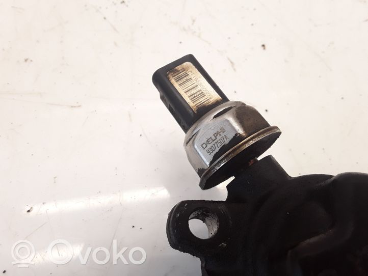 Renault Megane II Fuel pressure regulator 9307Z507A