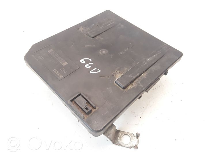 Renault Megane II Module de fusibles 519158075