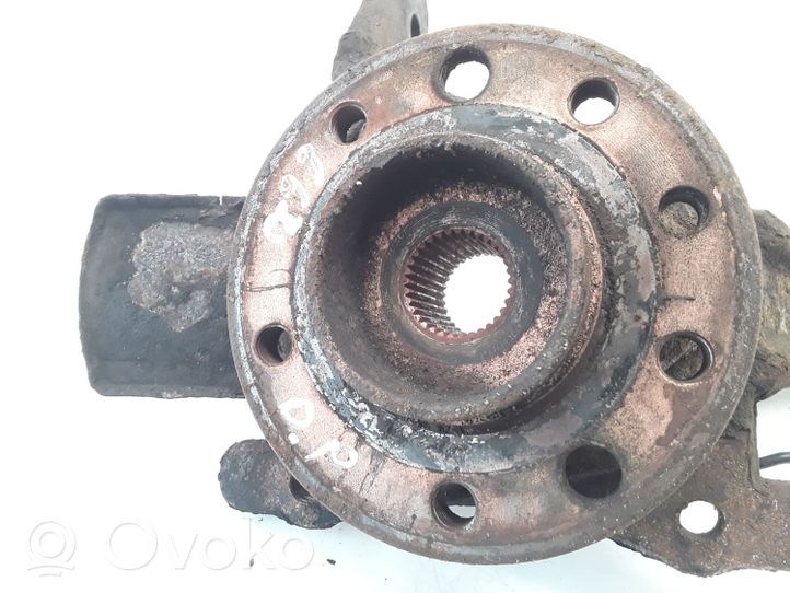 Opel Zafira B Front wheel hub spindle knuckle 