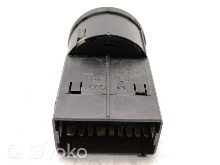 Volkswagen Up Interruptor de luz 1S0941531