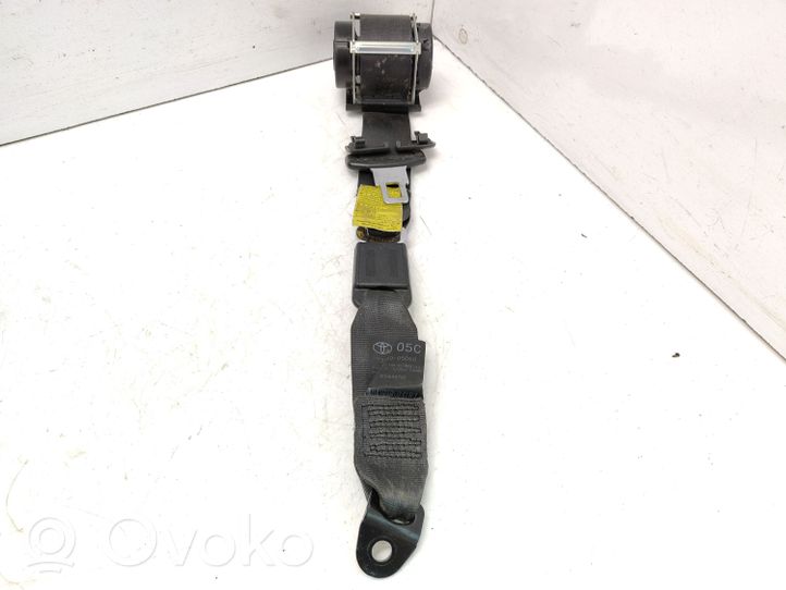 Toyota Avensis T270 Middle seatbelt (rear) 6093113000A