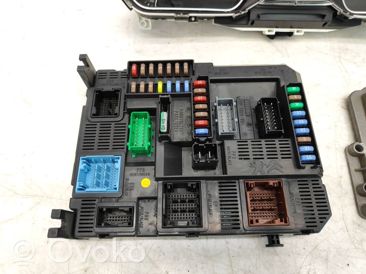 Peugeot 208 Kit calculateur ECU et verrouillage 0281030546