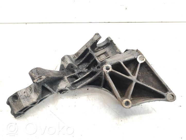 Volkswagen Transporter - Caravelle T4 Support, suspension du moteur 074145169F