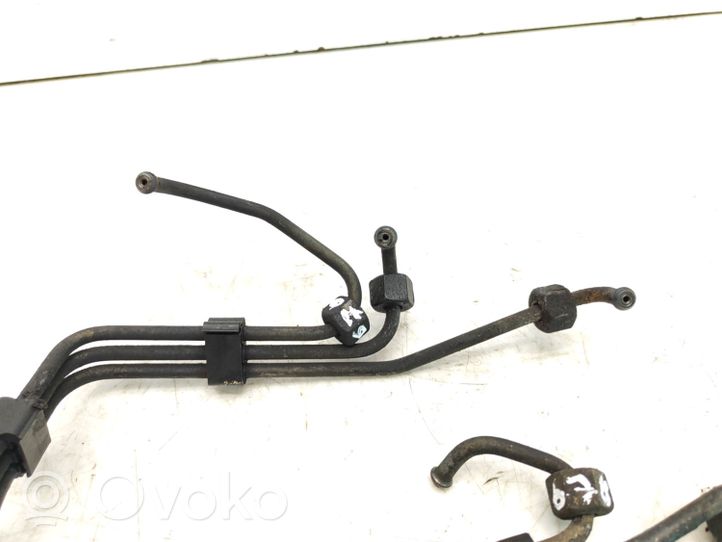 Volkswagen Transporter - Caravelle T4 Fuel injector supply line/pipe 