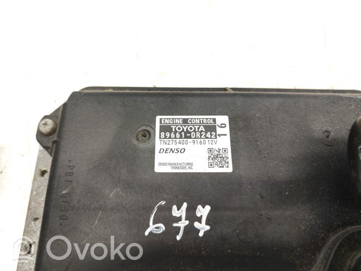 Toyota RAV 4 (XA30) Komputer / Sterownik ECU i komplet kluczy 896610R242