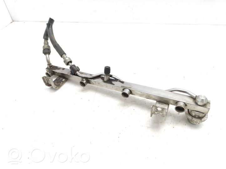 Saab 9-5 Listwa wtryskowa 0280160515