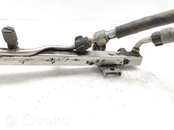 Saab 9-5 Listwa wtryskowa 0280160515