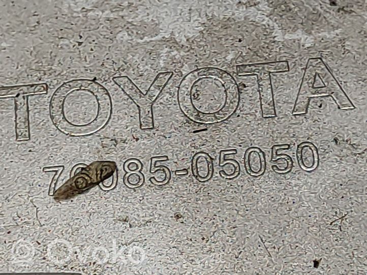 Toyota Avensis T250 Spoileris galinio dangčio 7608505050