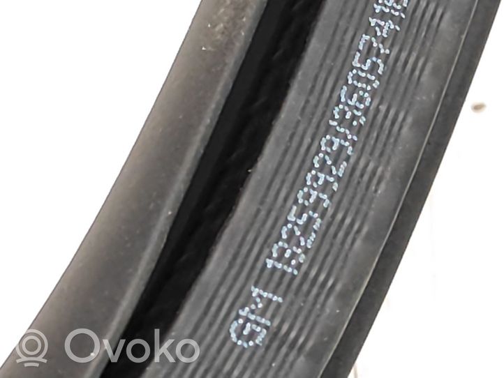 Opel Astra J Front door rubber seal 13259929