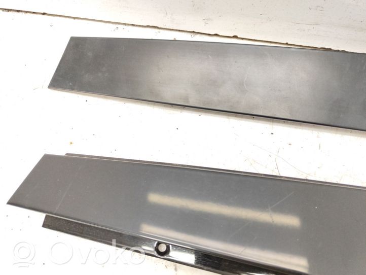 BMW X3 E83 (B) Pillar trim (exterior) 