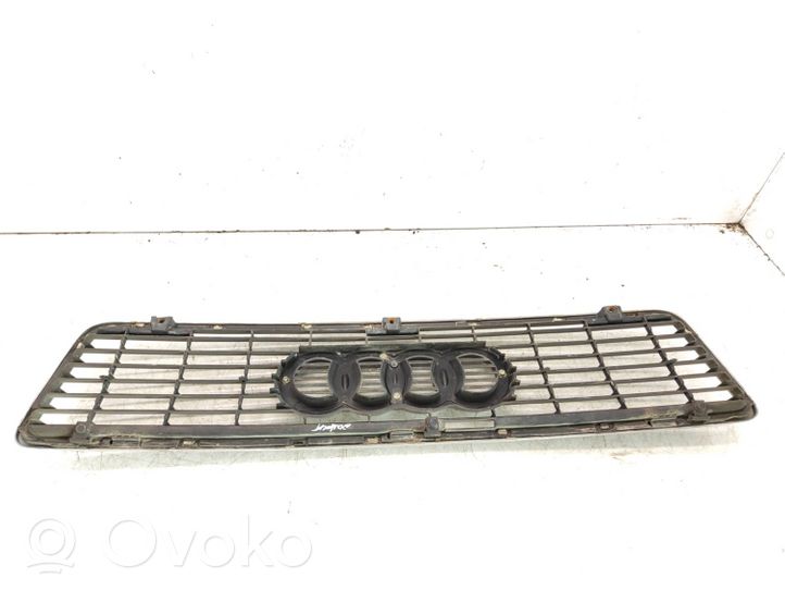 Audi 100 S4 C4 Griglia superiore del radiatore paraurti anteriore 4A0853651