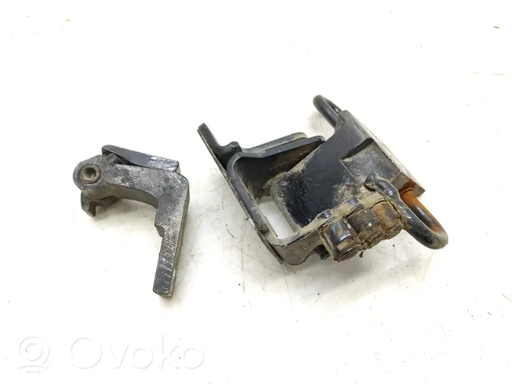 Audi A6 S6 C6 4F Set di cerniere portiera anteriore 8E0831411B