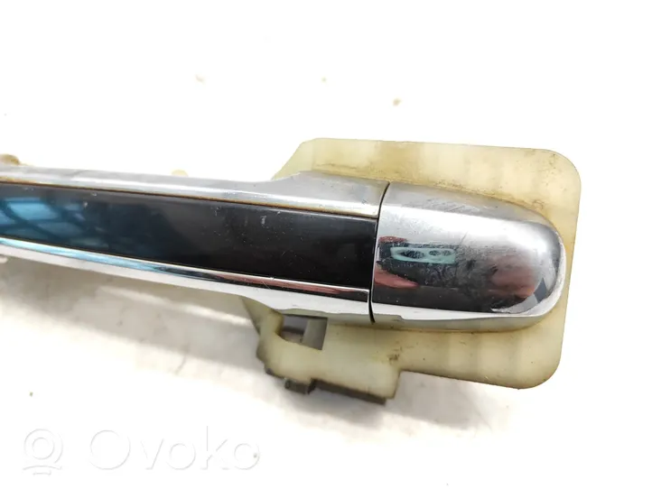 Hyundai Sonata Front door exterior handle 