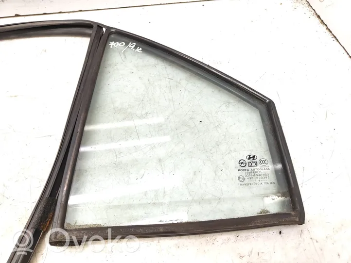 Hyundai Sonata Rear vent window glass 43R0000383