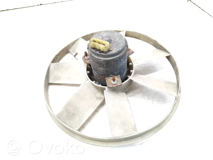 Volkswagen Golf III Ventilateur de refroidissement de radiateur électrique 013010268