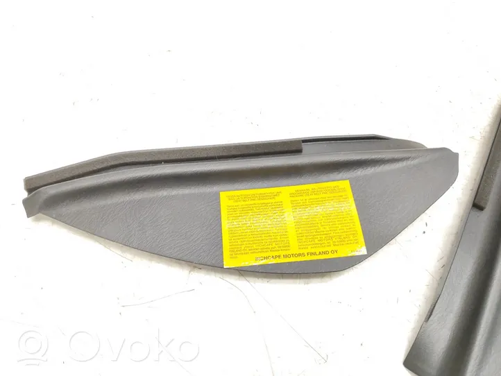 Mazda 626 Rivestimento estremità laterale del cruscotto GE4T64951