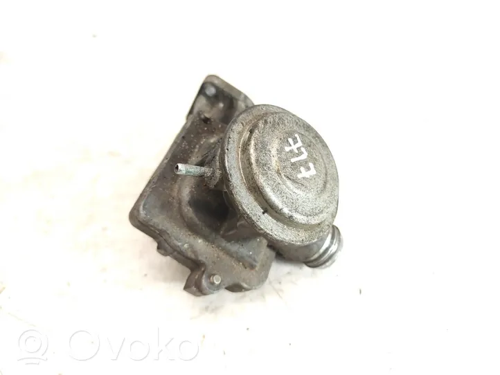 Mercedes-Benz CLS C219 EGR valve 0021407560