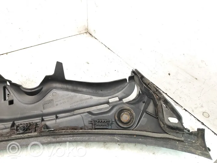 Mercedes-Benz CLS C219 Rivestimento del tergicristallo A2198300713