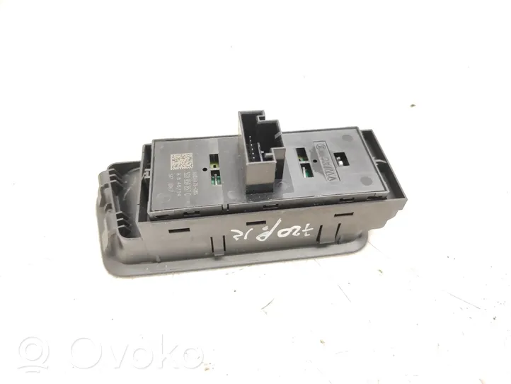 Volkswagen Golf VII Electric window control switch 5G0959857C