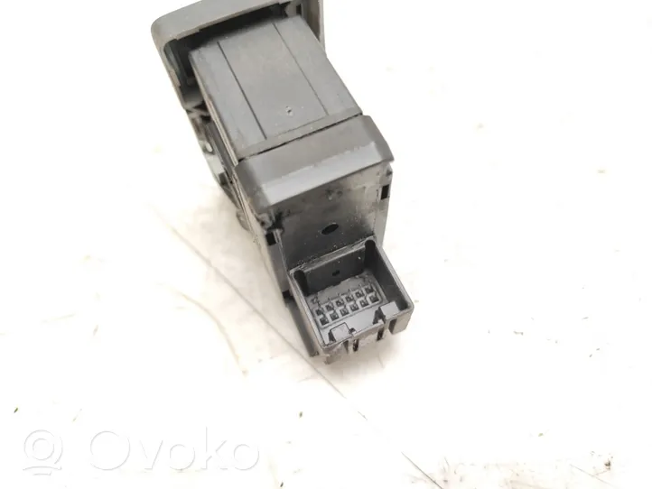 Volkswagen Golf VII Hand parking brake switch 5G0927225D