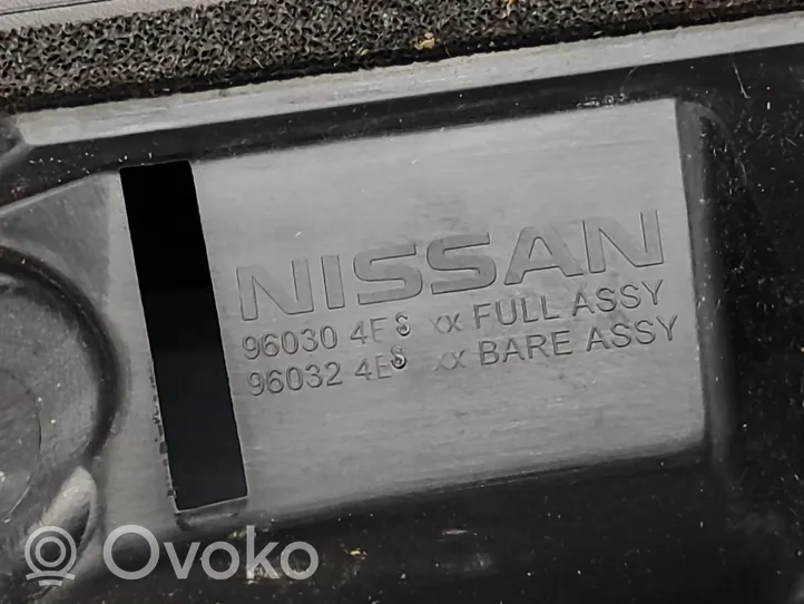 Nissan Qashqai Spoileris galinio dangčio 960304EXX
