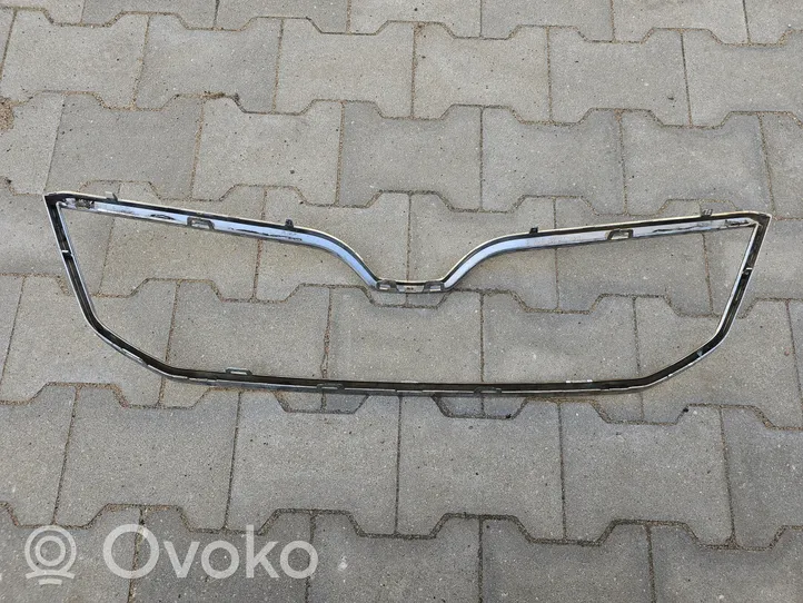 Skoda Octavia Mk3 (5E) Grille calandre supérieure de pare-chocs avant 5E0853761