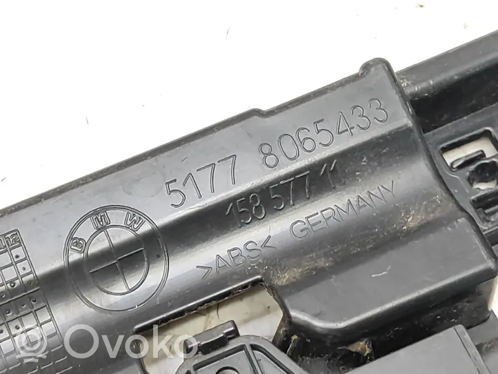 BMW M2 F87 Slenksčio dalis 51778065433