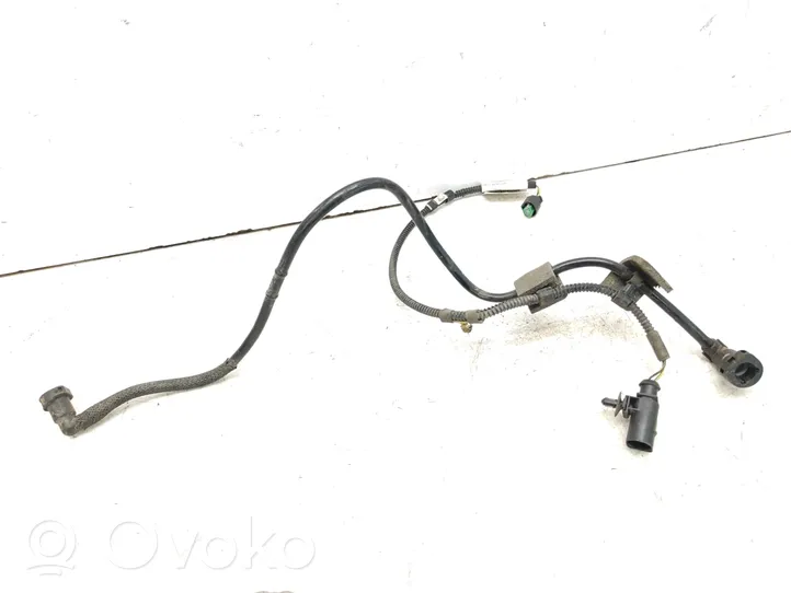 Volkswagen Golf VII Tuyau d'alimentation conduite de carburant 5Q0971727C