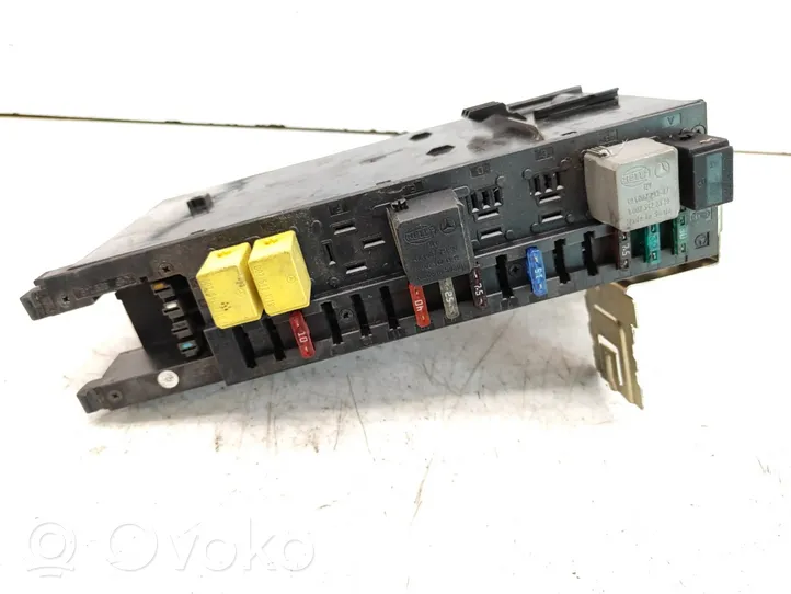 Mercedes-Benz C W203 Module de fusibles 2035450701