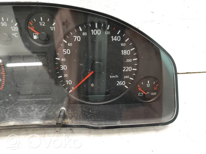 Audi A6 S6 C5 4B Speedometer (instrument cluster) 4B0919860F