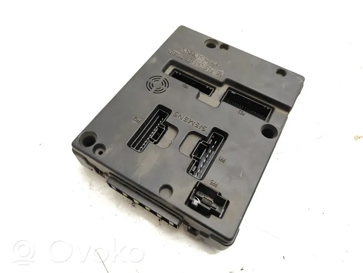 Renault Scenic I Fuse module 7703297929