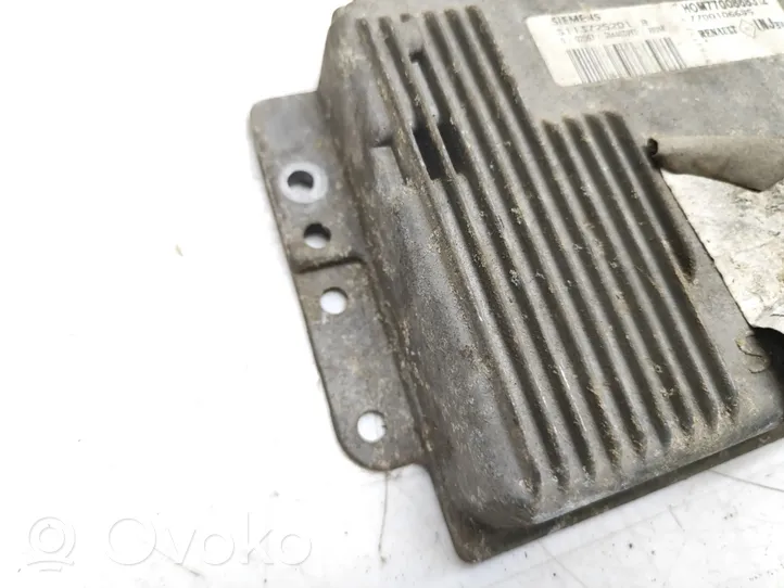 Renault Scenic I Engine control unit/module 7700106685