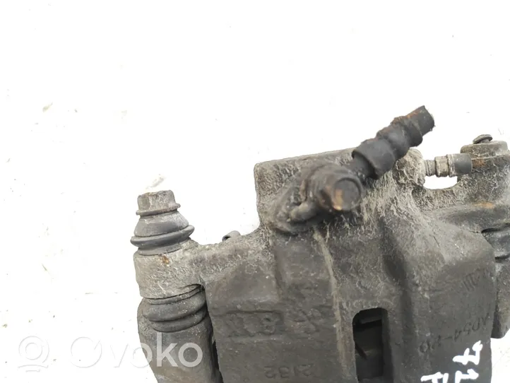 Mazda B series UF Bremssattel vorne 