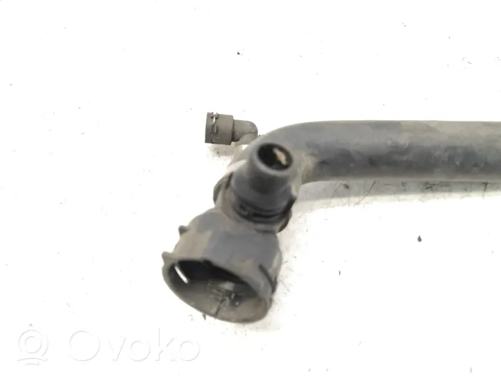 BMW 1 E81 E87 Tuyau de liquide de refroidissement moteur 17127796869