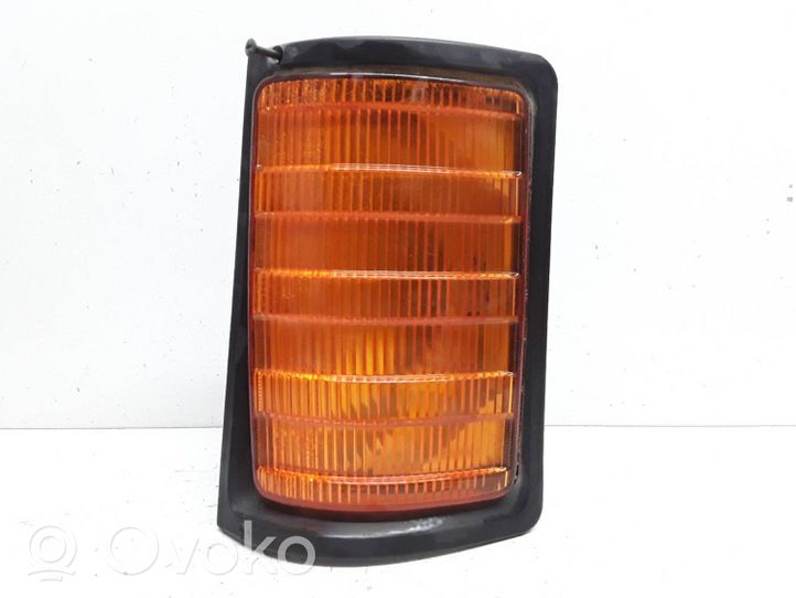 Mercedes-Benz 100 W631 Phare frontale A2810881