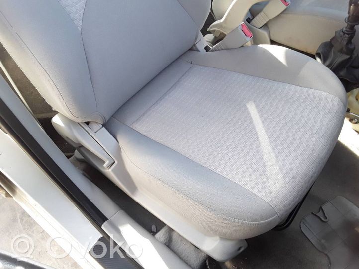 Hyundai Accent Sedile anteriore del passeggero 