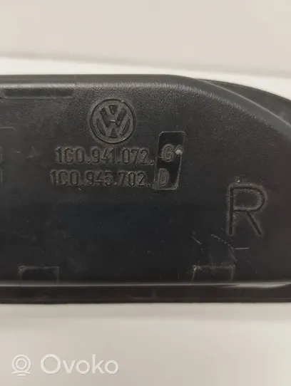 Volkswagen New Beetle Priešrūkinis žibintas gale 1C0945702D