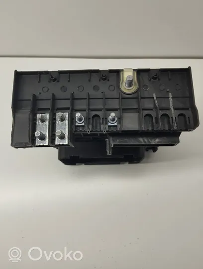 Audi A3 S3 A3 Sportback 8P Module de fusibles 1K0937125A