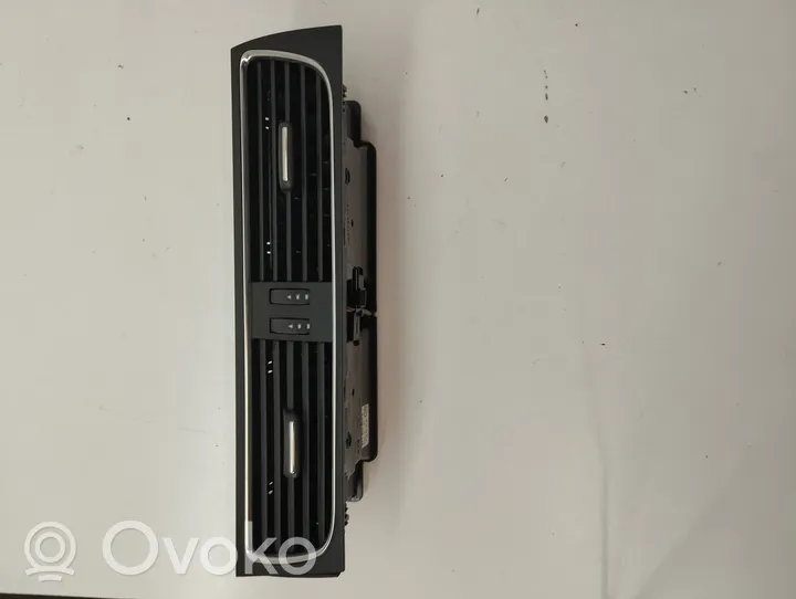 Audi A5 8T 8F Centrālais gaisa ventilācijas režģis 8T1820951C