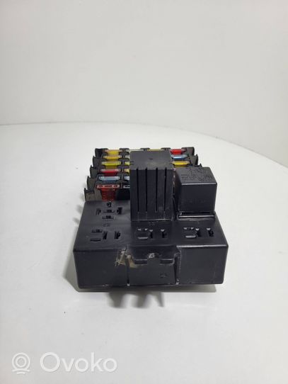 Toyota Yaris Fuse box set PPT25P5