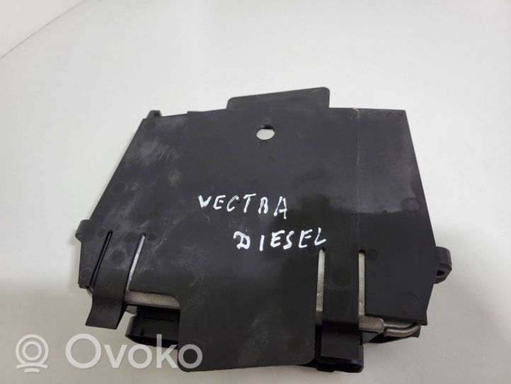 Opel Vectra B Variklio valdymo blokas 24417196